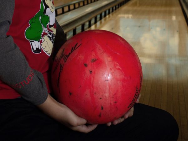 bowling-ball-mass