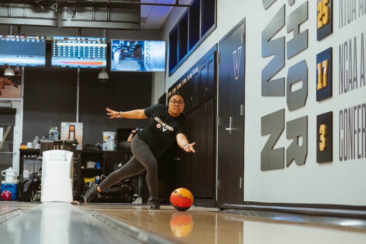 Bowling Lanes in Las Vegas: Strike Gold in Sin City!